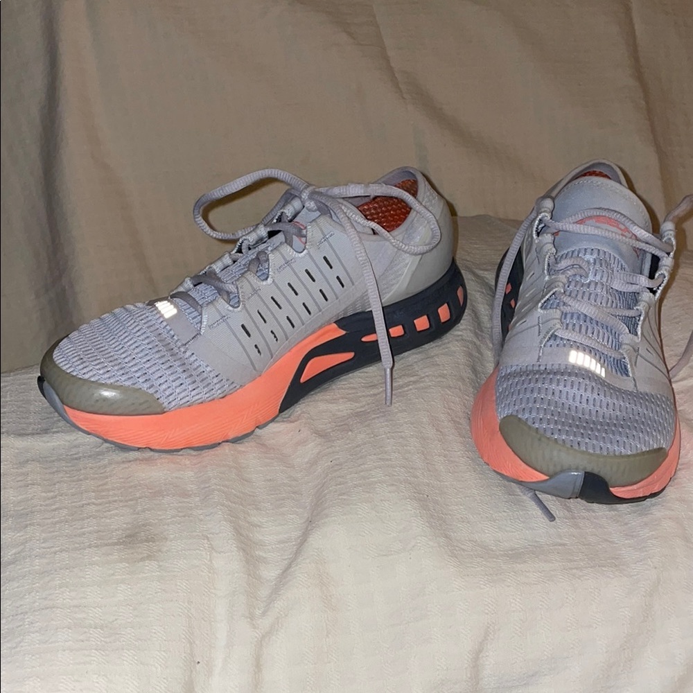 Under Armour Sneakers